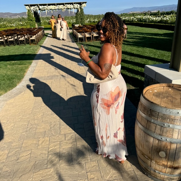 Meet your Posher, Nicole - Picture 10 of 12